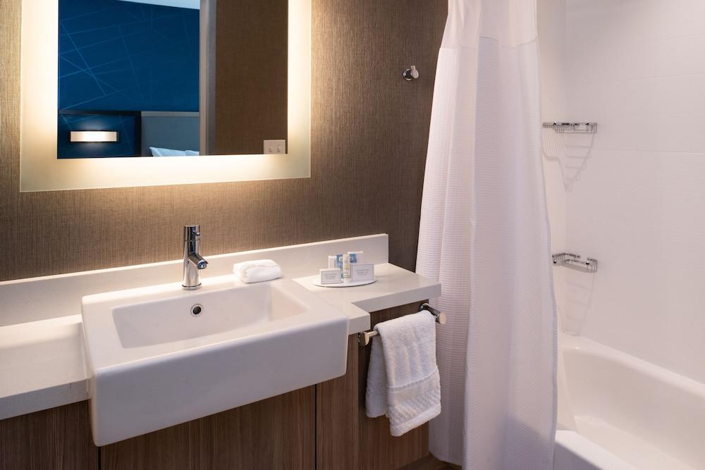สปริงฮิลล์ สวีท บาย แมริออท เอลิซาเบธทาวน์ Hotel ภายนอก รูปภาพ